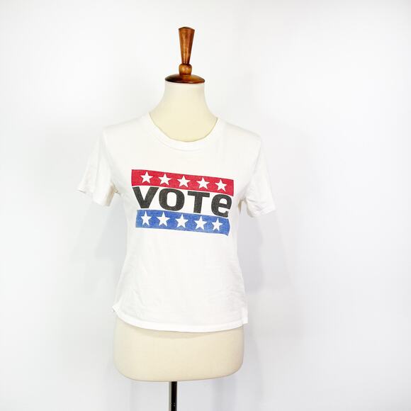 Levi's VOTE womens short sleeve t-shirt Size Small - Picture 8 of 8